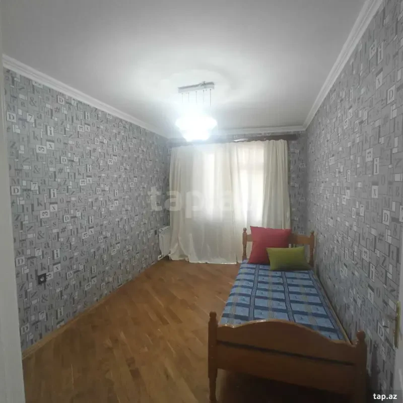 Satılır 3 otaqlı yeni tikili 115 m²