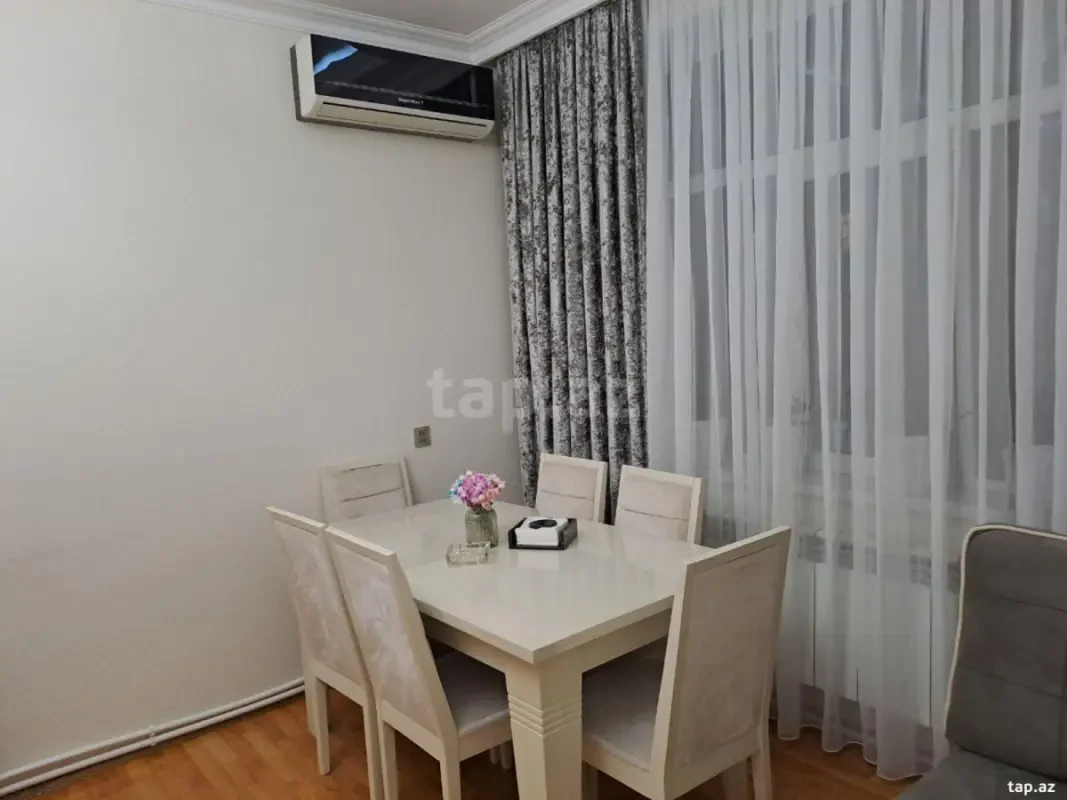 Kirayə verilir 2 otaqlı yeni tikili 65 m²