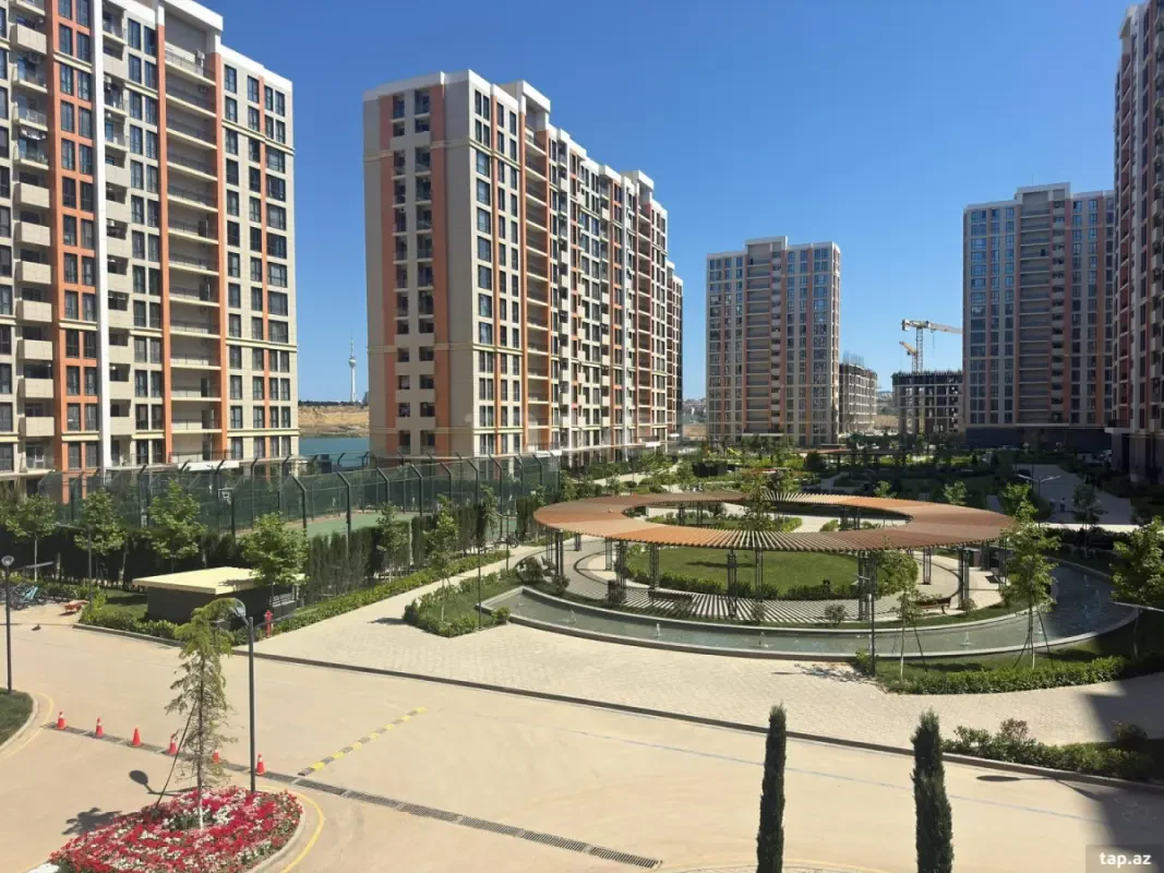 Satılır 2 otaqlı yeni tikili 60 m²
