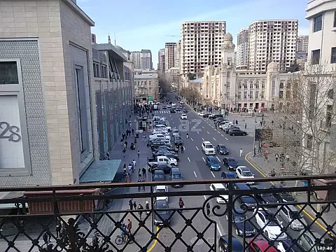 Kirayə verilir 2 otaqlı yeni tikili 105 m² — Bakı 2 otaq 105.00 m²