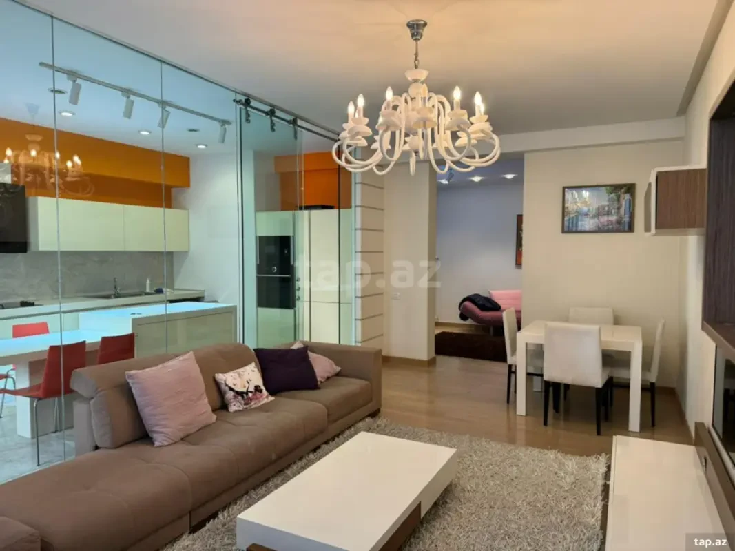 Kirayə verilir 3 otaqlı yeni tikili 110 m²