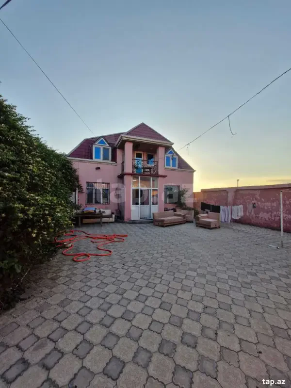 Satılır 4 otaqlı həyət evi 110 m²