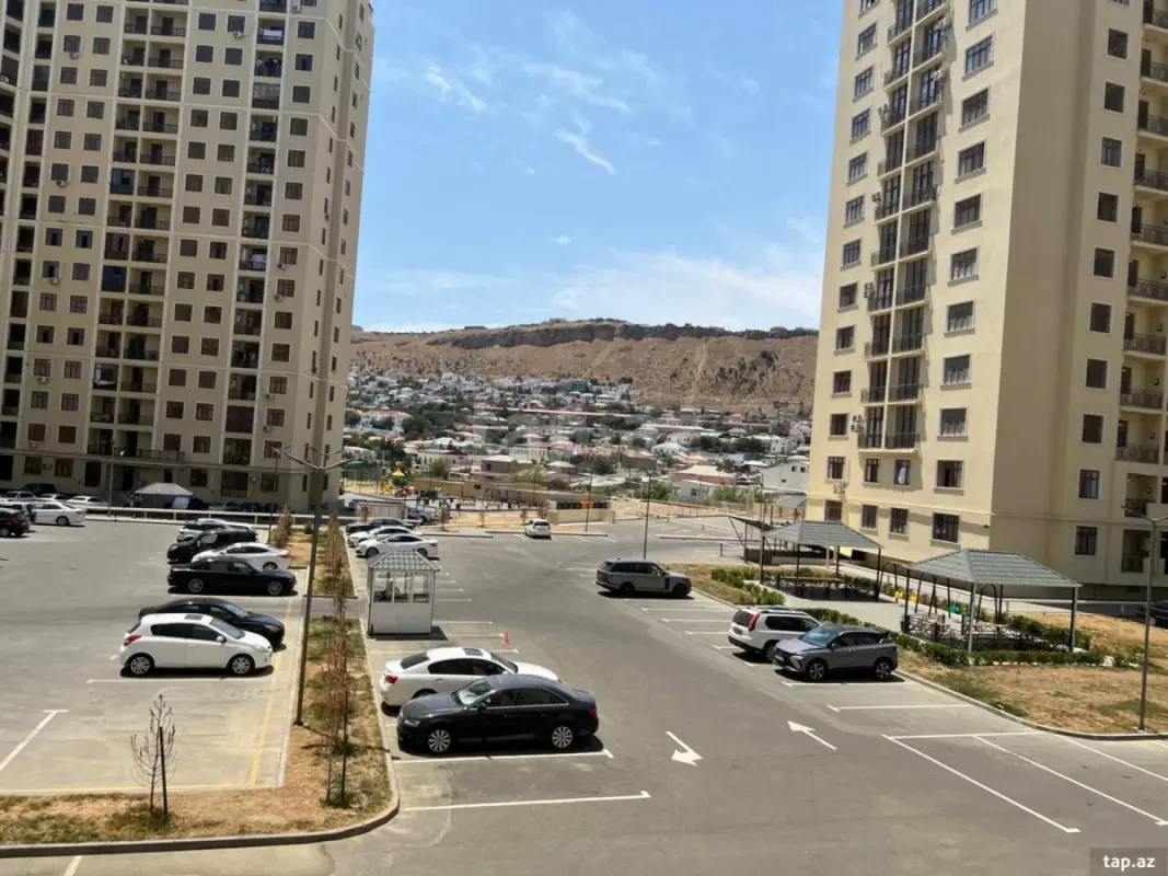 Kirayə verilir 2 otaqlı yeni tikili 102 m²
