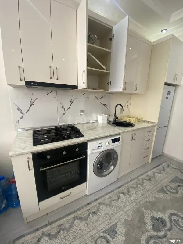 Kirayə verilir 2 otaqlı yeni tikili 65 m²