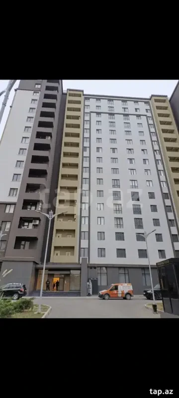 Satılır 4 otaqlı yeni tikili 172.5 m²