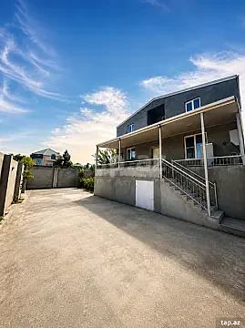 Satılır 6 otaqlı həyət evi 165 m² — Bakı 6 otaq 165.00 m²