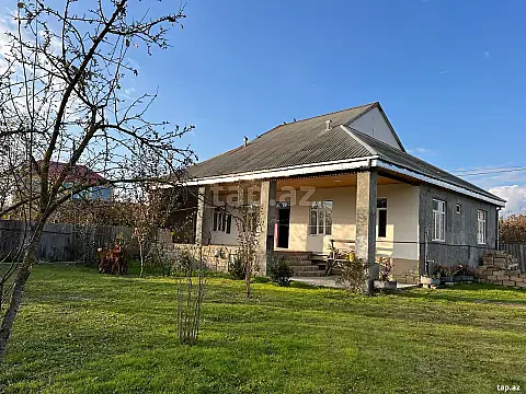 Kirayə verilir 2 otaqlı həyət evi 190 m² — Oğuz 2 otaq 190.00 m²