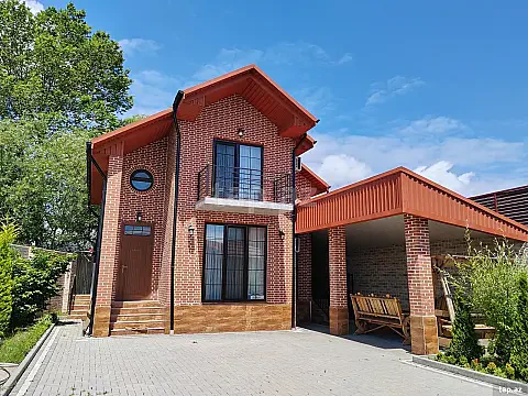 Kirayə verilir 4 otaqlı həyət evi 150 m² — Lənkəran 4 otaq 150.00 m²