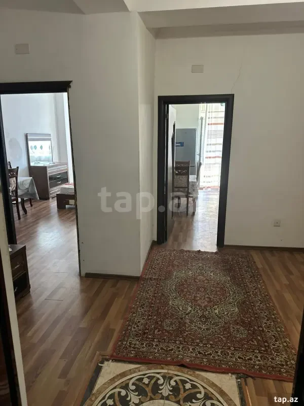 Kirayə verilir 2 otaqlı yeni tikili 80 m²