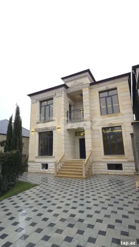 Satılır 7 otaqlı həyət evi 360 m²