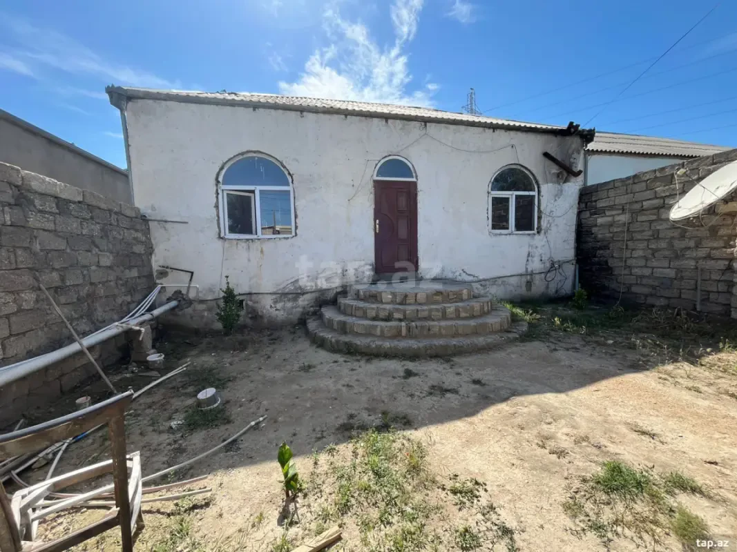 Satılır 3 otaqlı həyət evi 100 m²