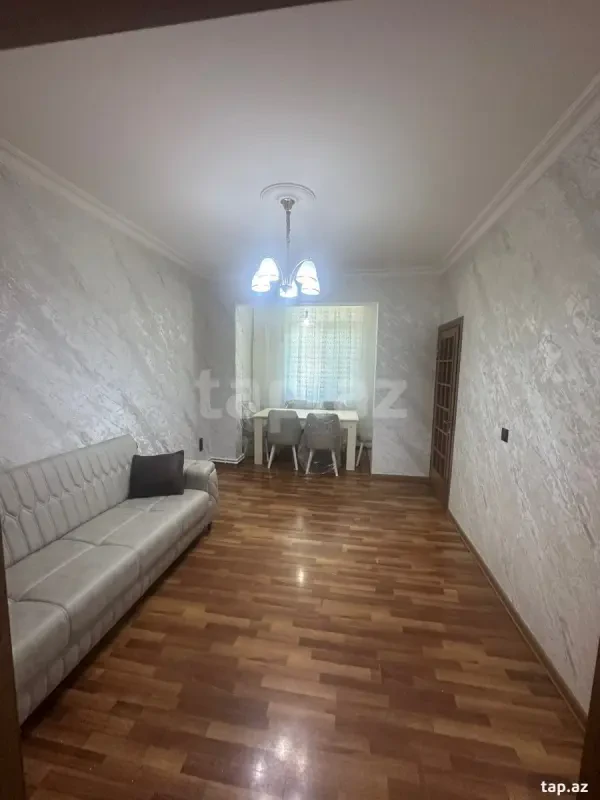 Kirayə verilir 2 otaqlı mənzil 60 m²