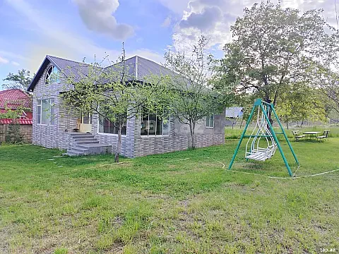 Kirayə verilir 3 otaqlı həyət evi 120 m² — Qəbələ 3 otaq 120.00 m²