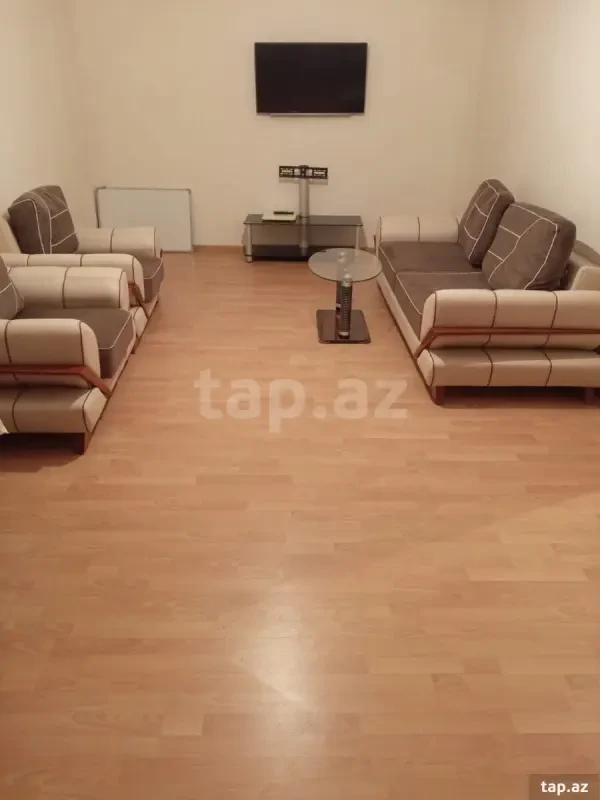 Kirayə verilir 2 otaqlı həyət evi 60 m²
