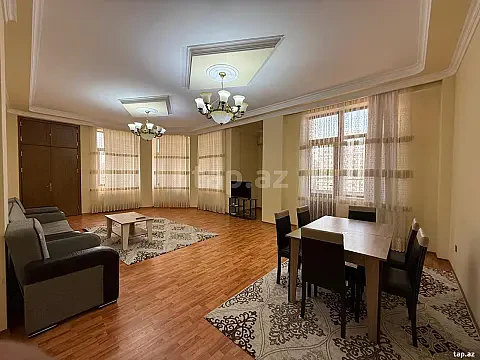 Kirayə verilir 4 otaqlı yeni tikili 220 m² — Bakı, Nizami 4 otaq 220.00 m²