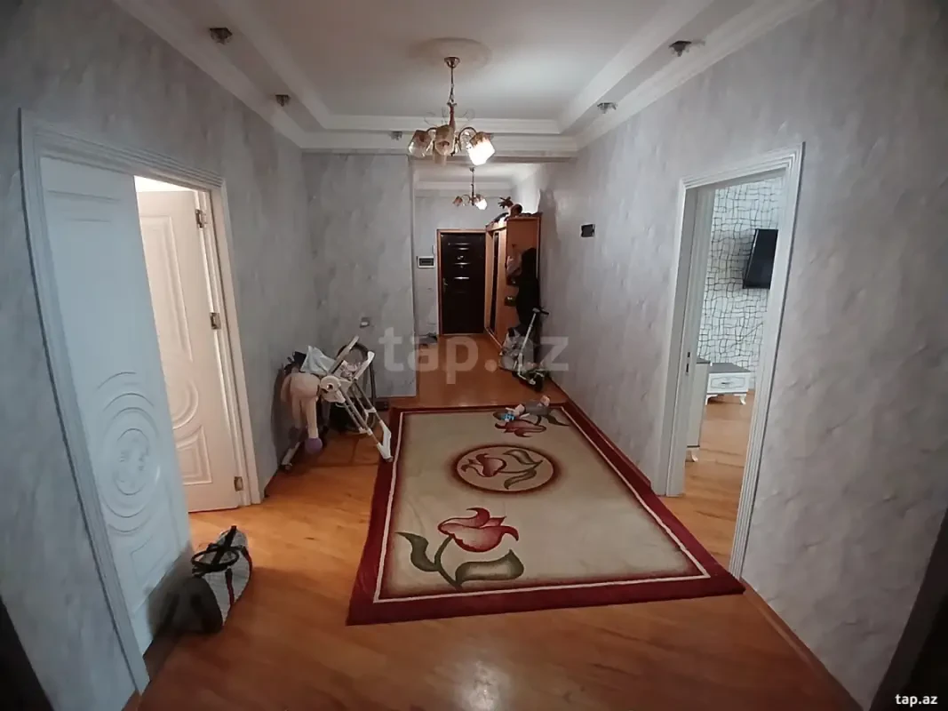 Satılır 4 otaqlı yeni tikili 120 m²