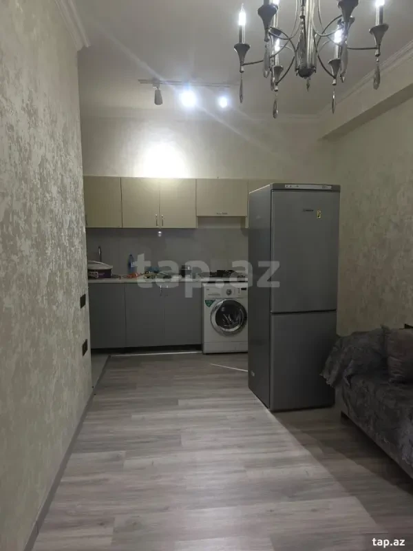 Kirayə verilir 3 otaqlı yeni tikili 80 m²