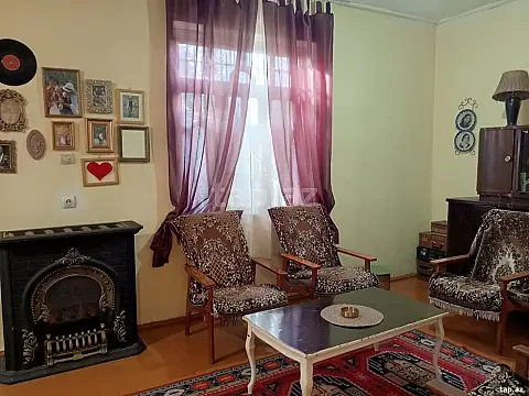 Kirayə verilir 2 otaqlı həyət evi 75 m² — Gəncə 2 otaq 75.00 m²