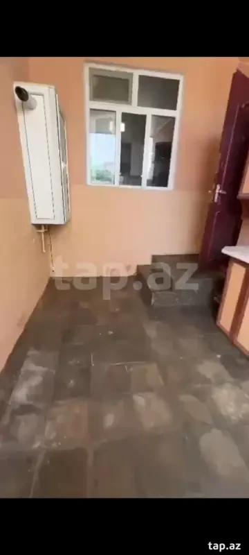 Kirayə verilir 2 otaqlı həyət evi 80 m²