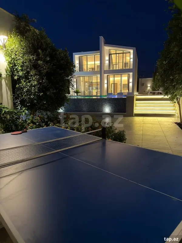 Kirayə verilir 4 otaqlı həyət evi 240 m²