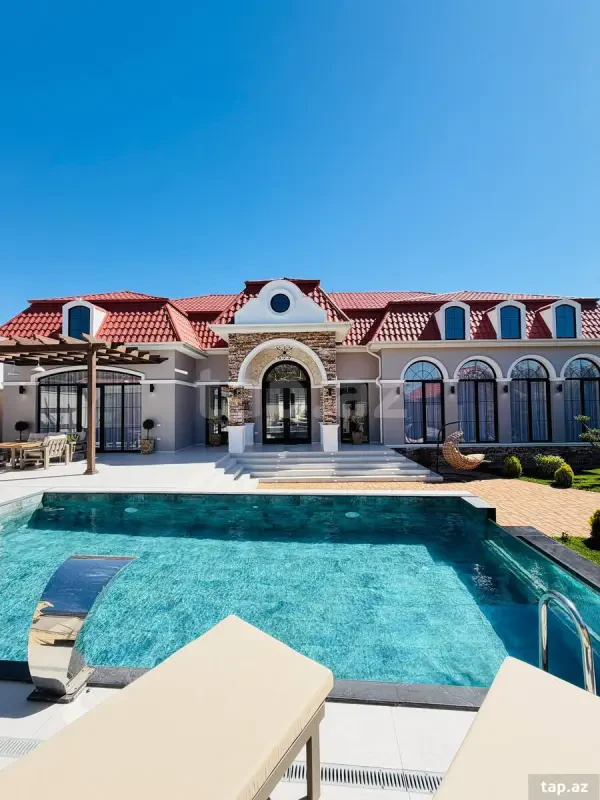 Satılır 5 otaqlı həyət evi 350 m²
