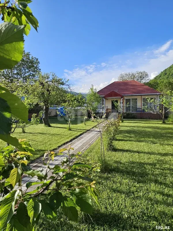 Kirayə verilir 2 otaqlı həyət evi 100 m²