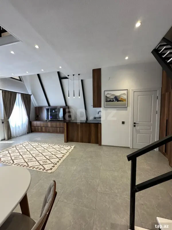 Kirayə verilir 2 otaqlı həyət evi 80 m²