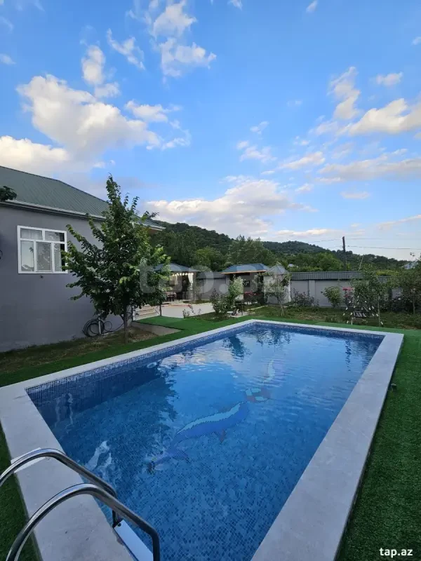 Kirayə verilir 3 otaqlı həyət evi 98 m²