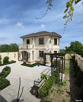 Kirayə verilir 4 otaqlı həyət evi 180 m² — Quba 4 otaq 180.00 m²