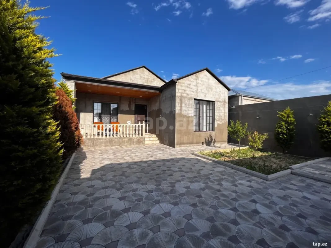 Satılır 4 otaqlı həyət evi 90 m²