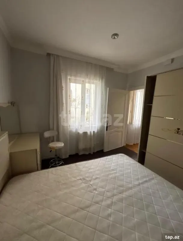 Kirayə verilir 2 otaqlı həyət evi 60 m²