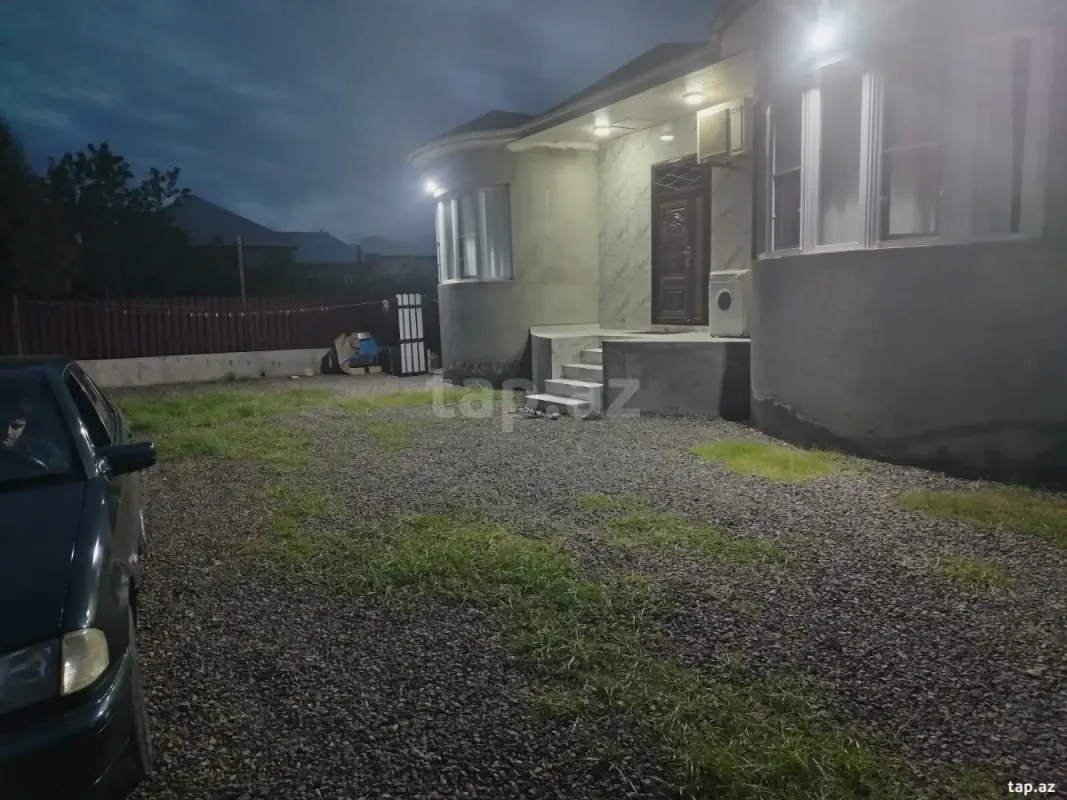 Kirayə verilir 4 otaqlı həyət evi 120 m²
