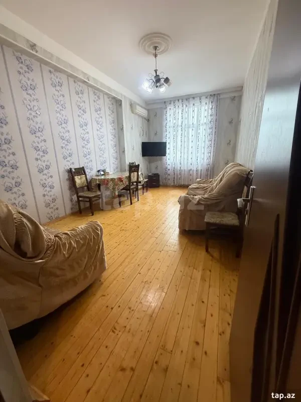 Kirayə verilir 2 otaqlı yeni tikili 50 m²