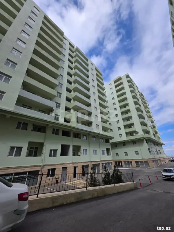 Satılır 2 otaqlı yeni tikili 65 m²