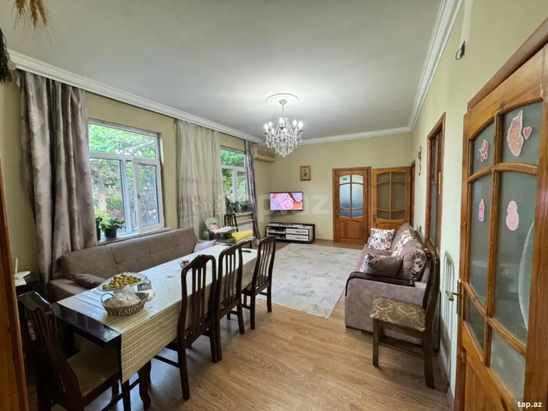 Satılır 5 otaqlı həyət evi 130 m²
