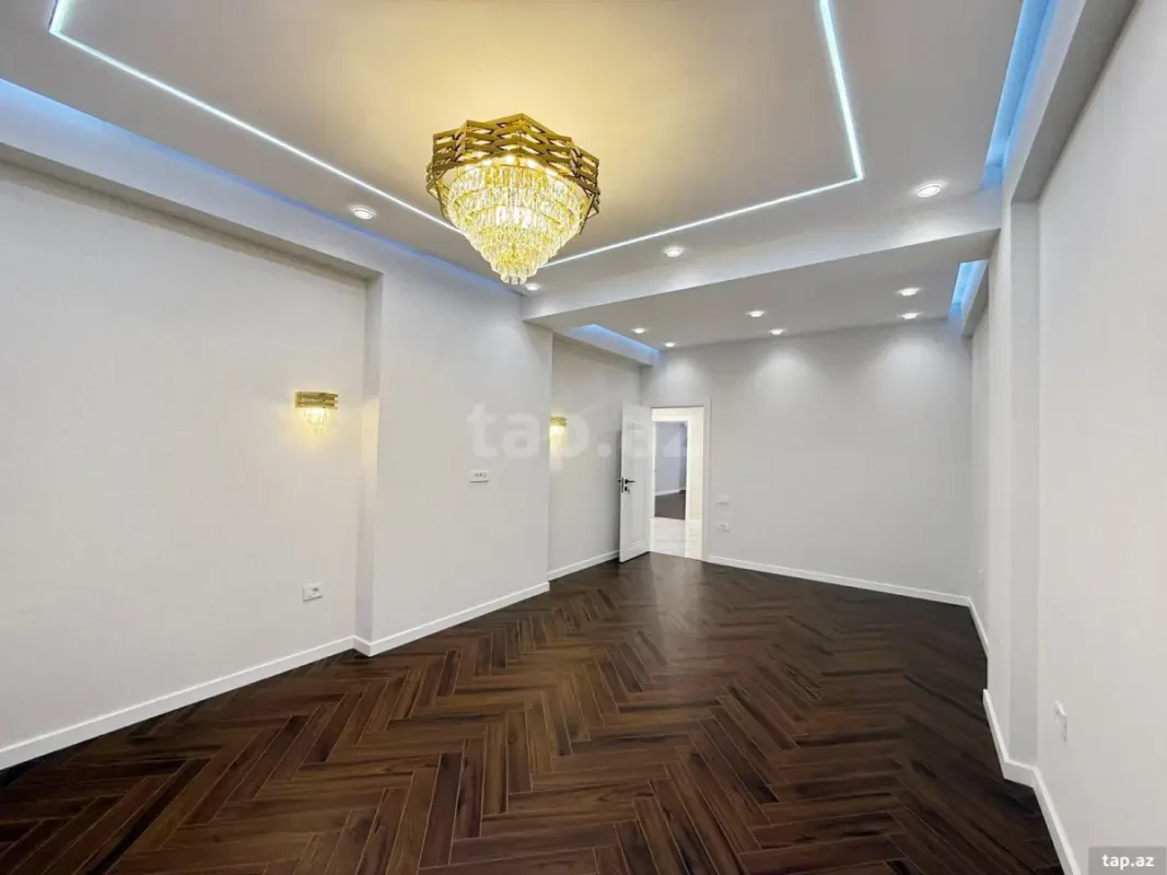 Satılır 3 otaqlı yeni tikili 138 m²