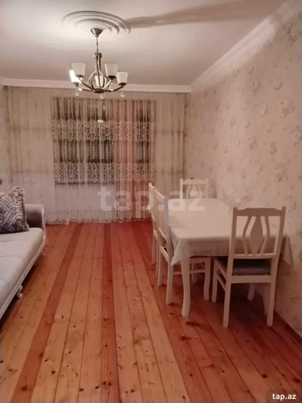 Satılır 4 otaqlı mənzil 80 m²