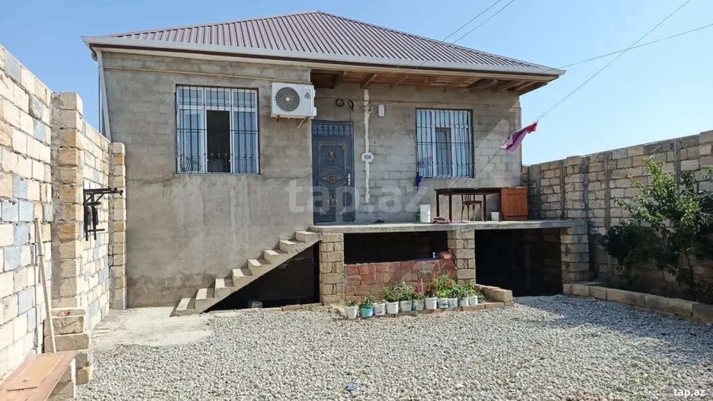 Satılır 4 otaqlı həyət evi 130 m²