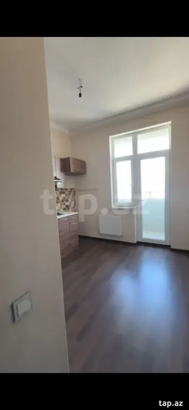 Kirayə verilir 3 otaqlı yeni tikili 77 m²