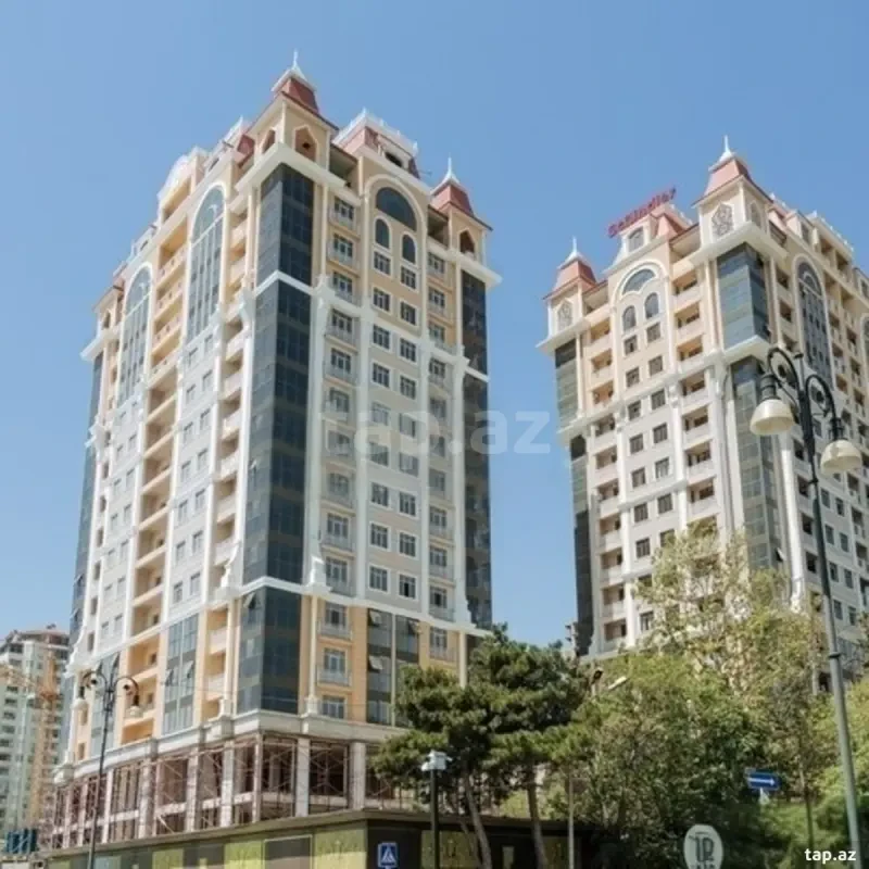 Kirayə verilir 3 otaqlı yeni tikili 120 m²