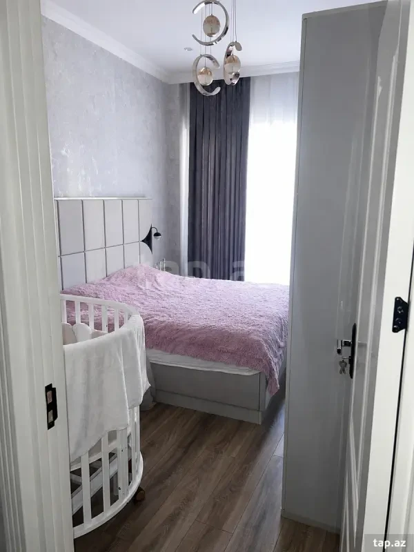 Satılır 2 otaqlı yeni tikili 70 m²