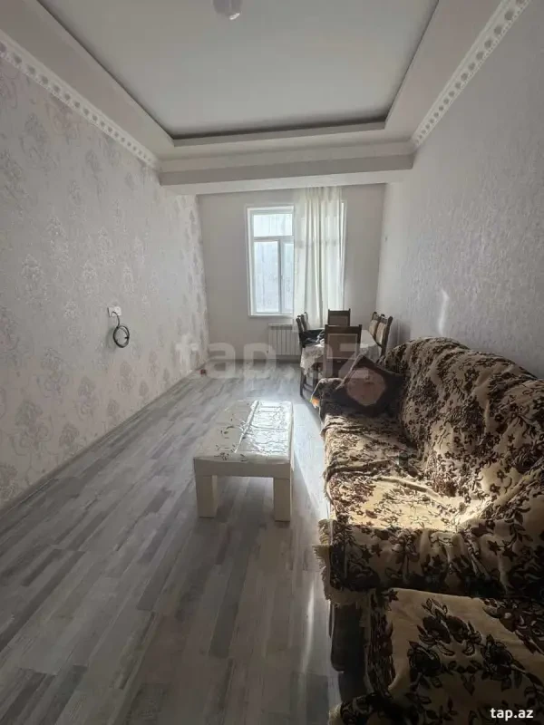 Kirayə verilir 2 otaqlı yeni tikili 60 m²