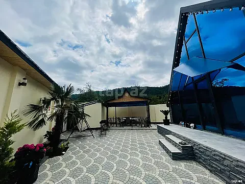 Kirayə verilir 3 otaqlı həyət evi 200 m² — Quba 3 otaq 200.00 m²