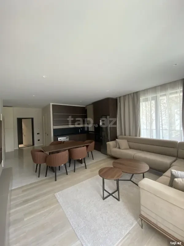 Kirayə verilir 3 otaqlı yeni tikili 160 m²