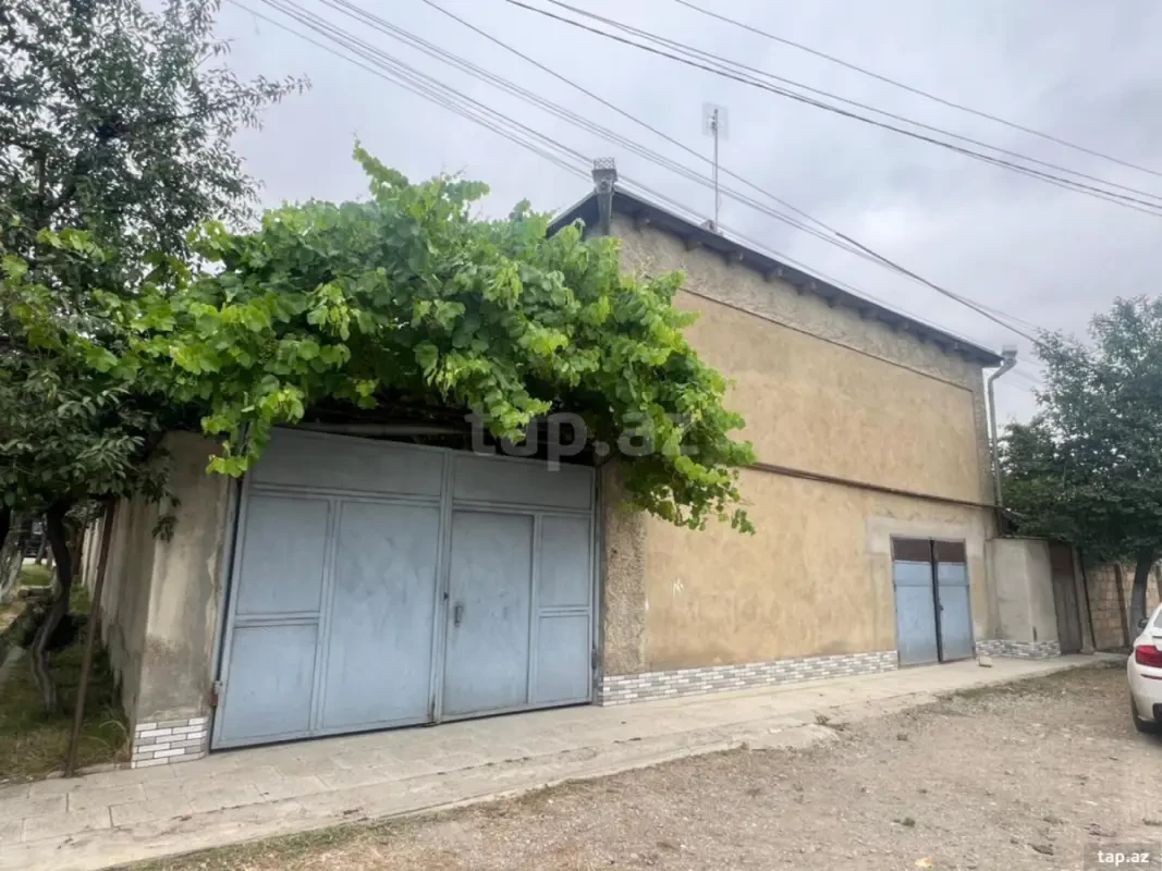 Kirayə verilir 3 otaqlı həyət evi 200 m²
