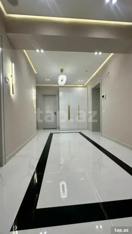 Satılır 4 otaqlı yeni tikili 155 m²