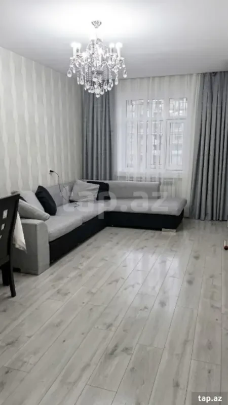 Satılır 5 otaqlı mənzil 115 m²