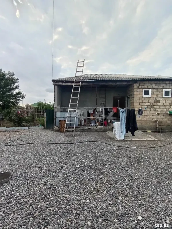 Satılır 3 otaqlı həyət evi 68 m²