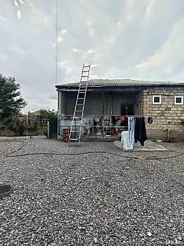 Satılır 3 otaqlı həyət evi 68 m² — Mingəçevir 3 otaq 68.00 m²