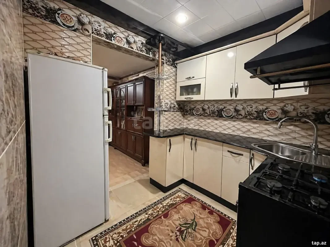 Satılır 2 otaqlı mənzil 49 m²